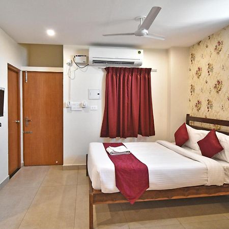 Hotel VI Park - City Centre Pondicherry Exterior foto