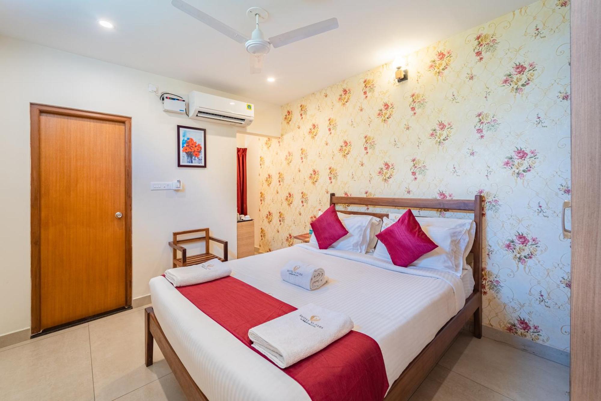 Hotel VI Park - City Centre Pondicherry Exterior foto