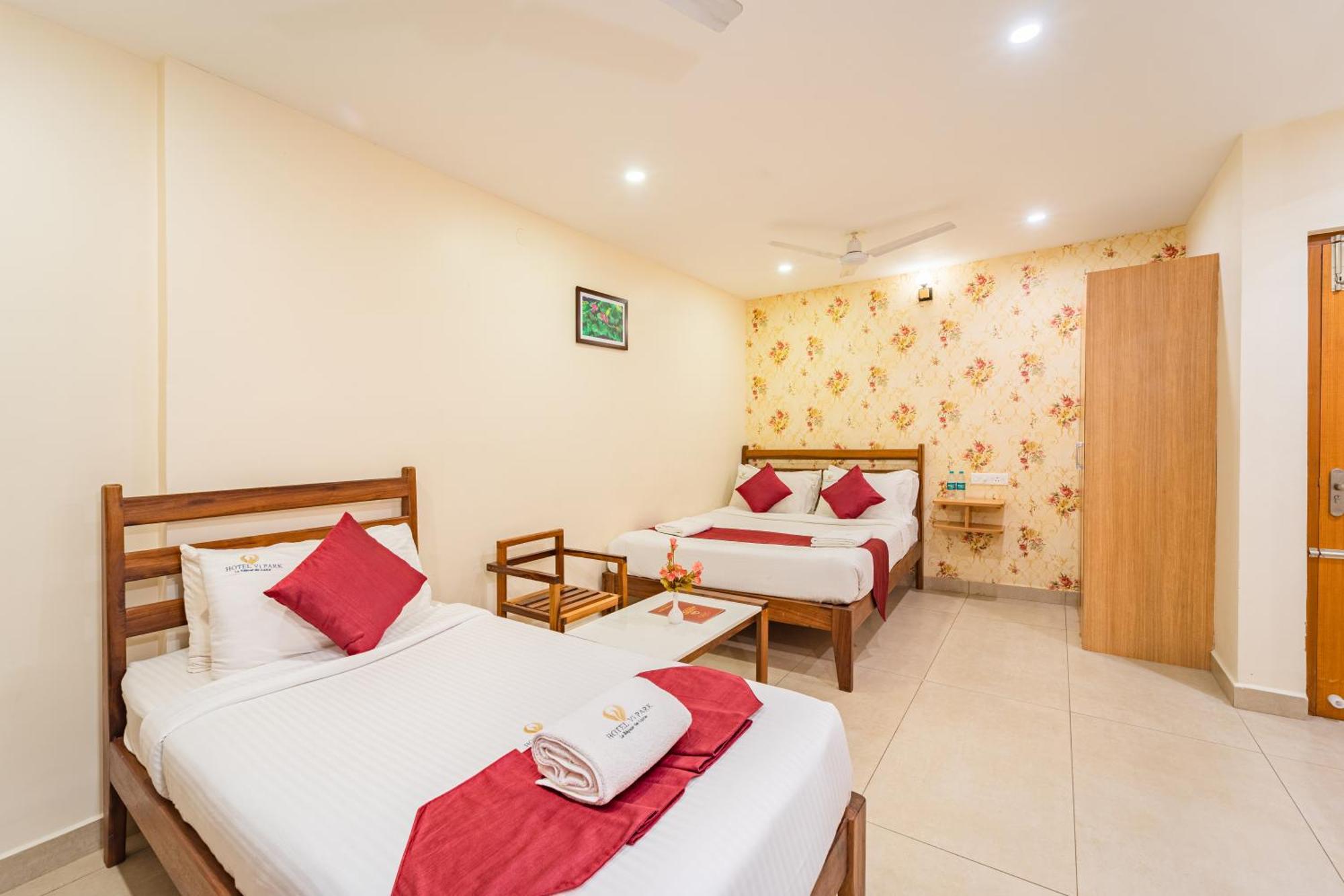 Hotel VI Park - City Centre Pondicherry Exterior foto
