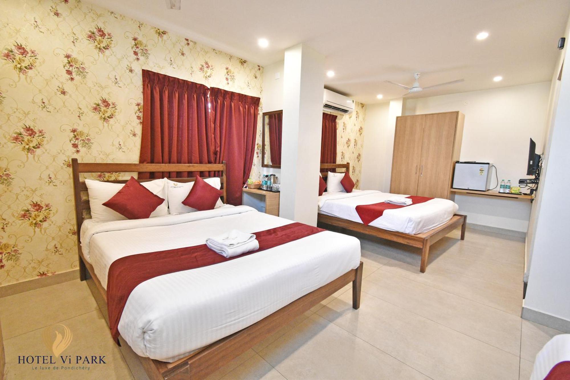 Hotel VI Park - City Centre Pondicherry Exterior foto